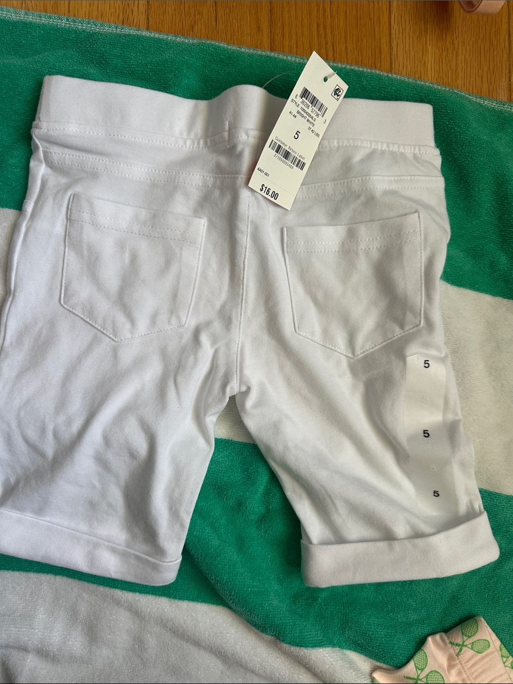 Epic Threads White & Racket Bike Shorts bundle - Picture 2 of 3